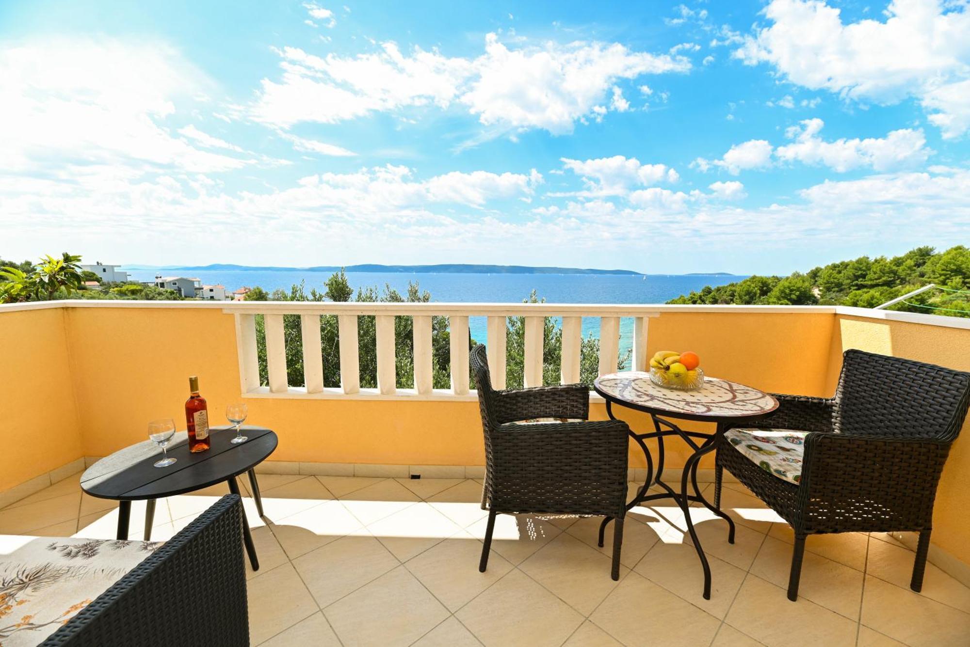 Vila Tatinja Trogir Bagian luar foto