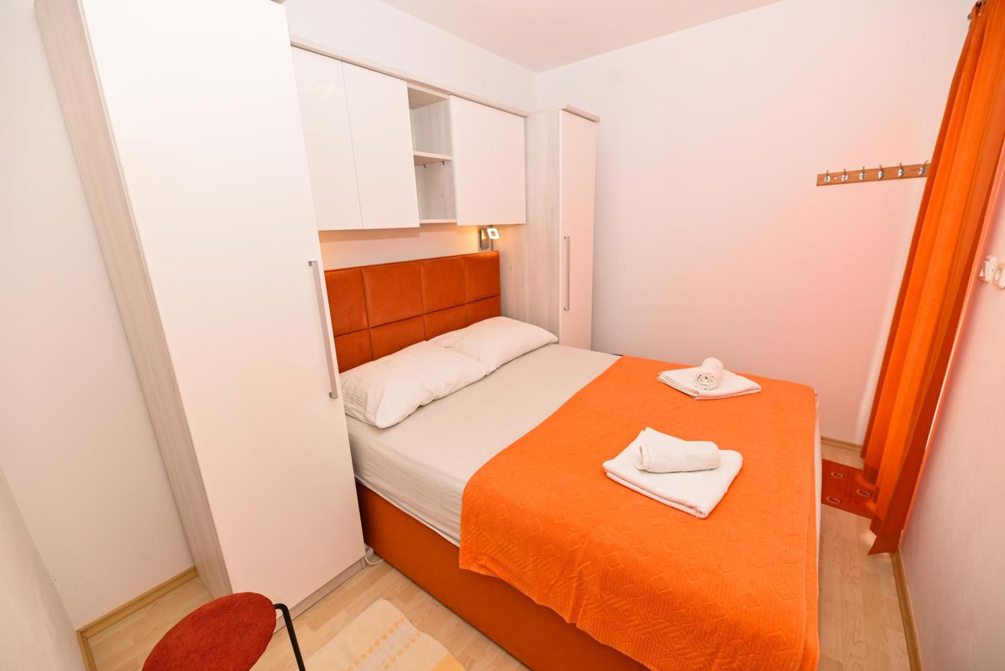 Vila Tatinja Trogir Bagian luar foto