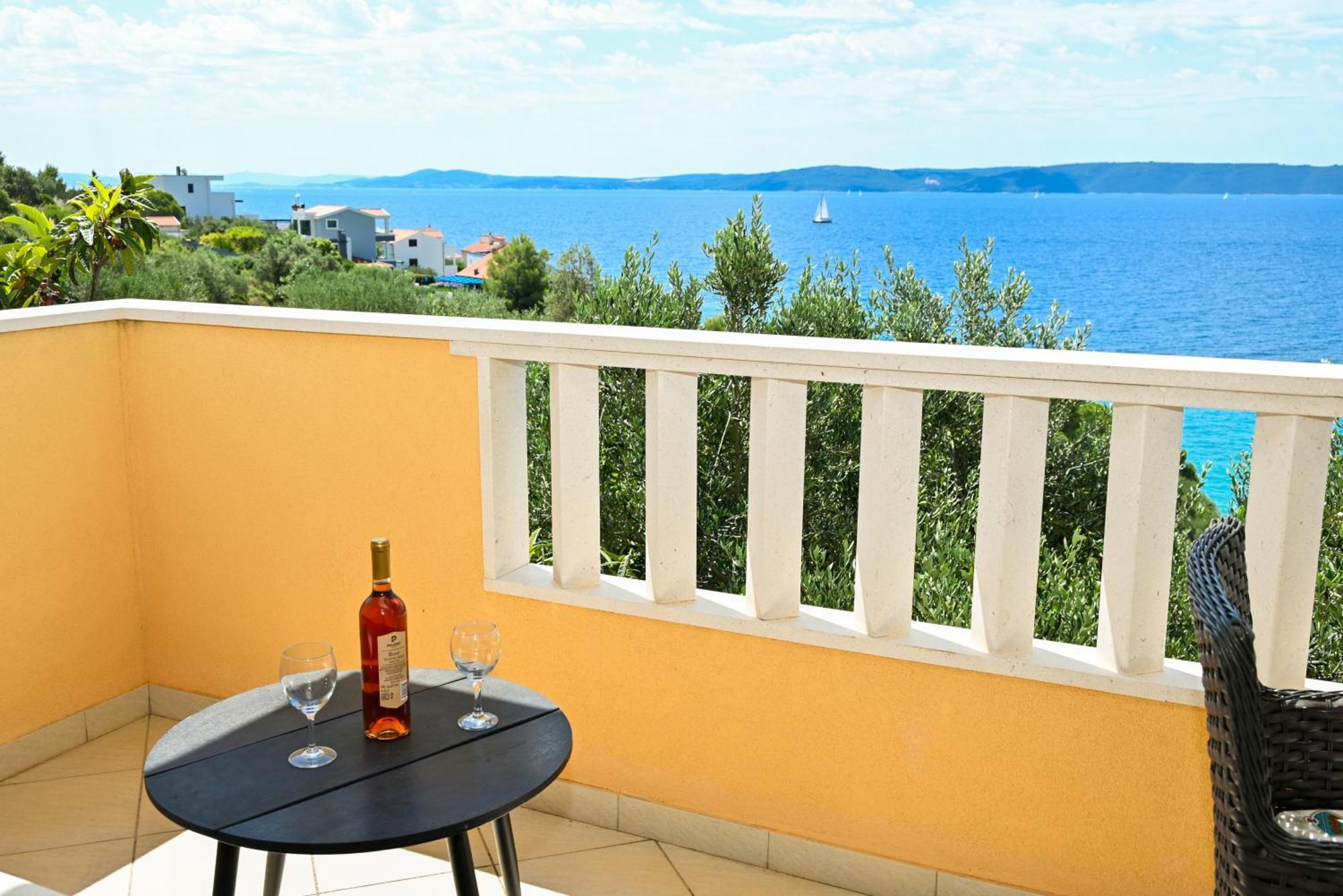 Vila Tatinja Trogir Bagian luar foto