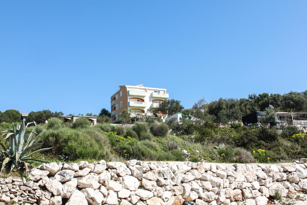 Vila Tatinja Trogir Bagian luar foto
