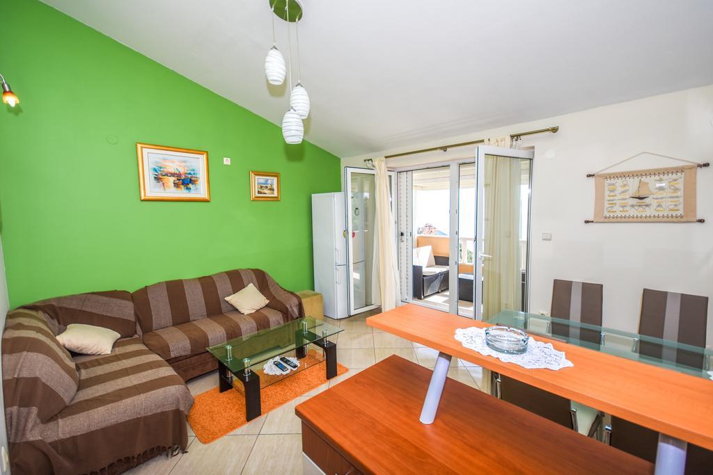 Vila Tatinja Trogir Bagian luar foto