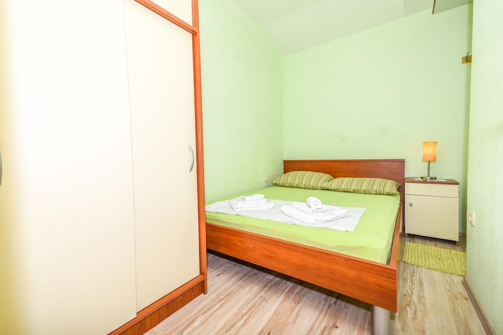 Vila Tatinja Trogir Bagian luar foto