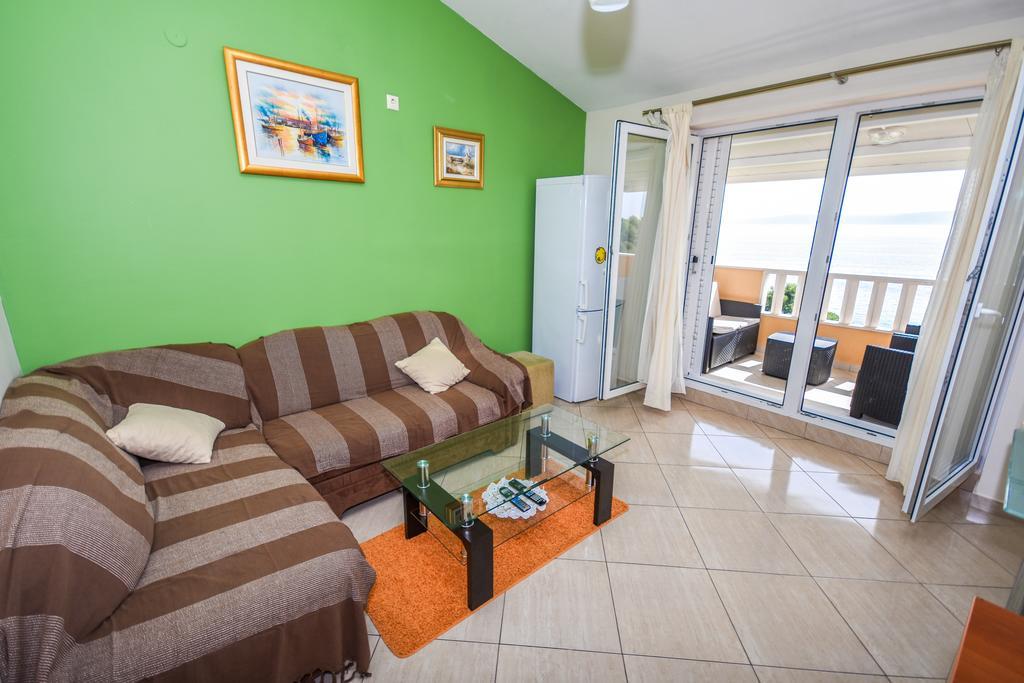 Vila Tatinja Trogir Bagian luar foto
