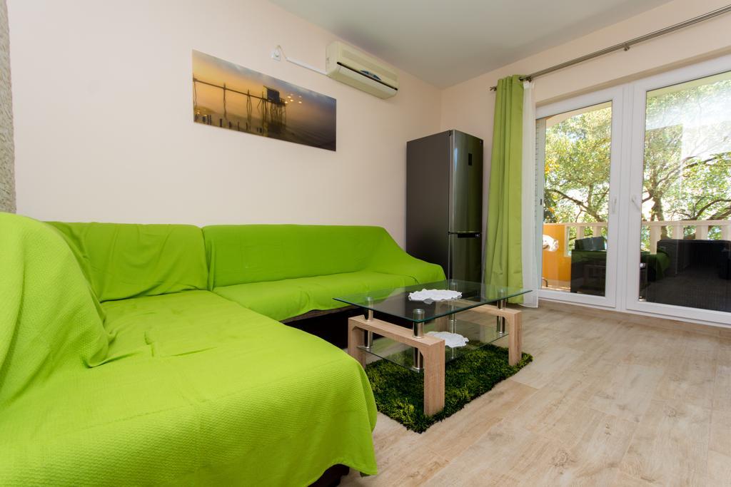 Vila Tatinja Trogir Bagian luar foto