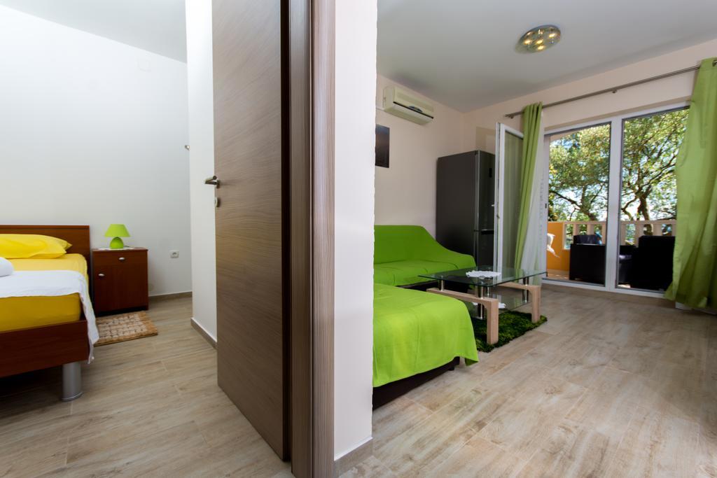 Vila Tatinja Trogir Bagian luar foto