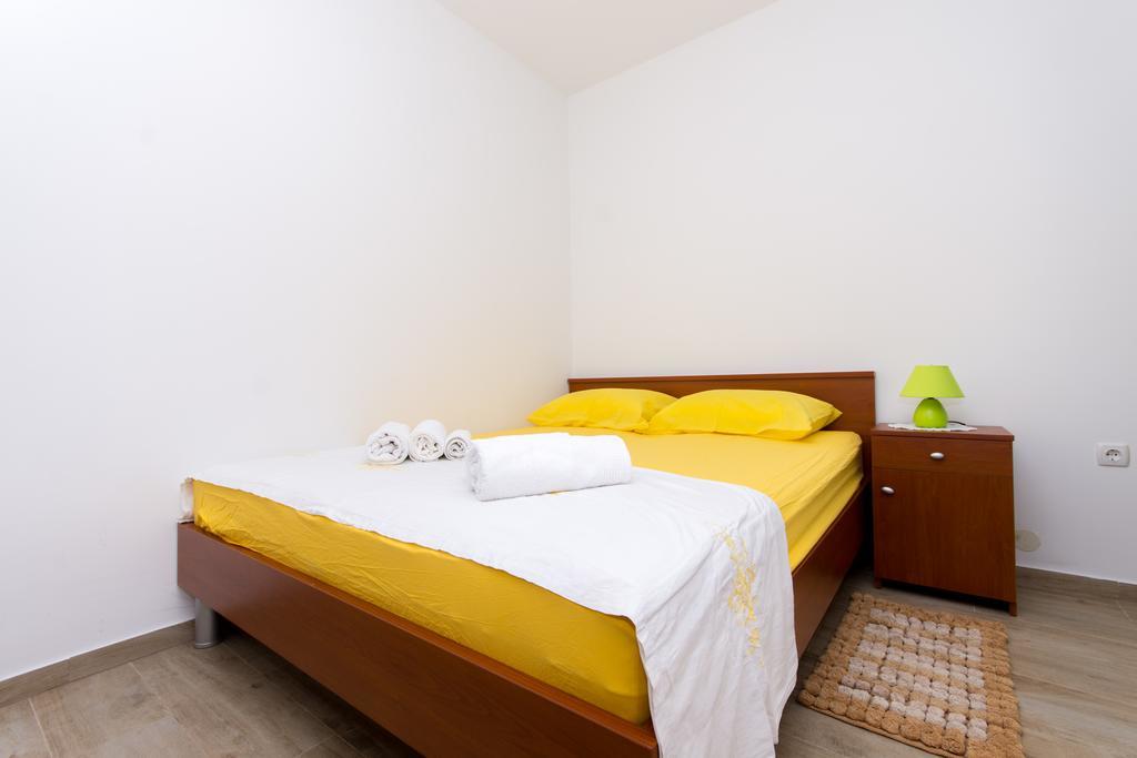 Vila Tatinja Trogir Bagian luar foto